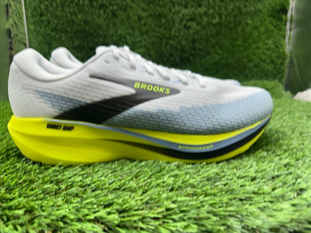 Brooks Ghost Amp 1104971D130 Athletic Sneaker Mens 11D White Knit Running Sports